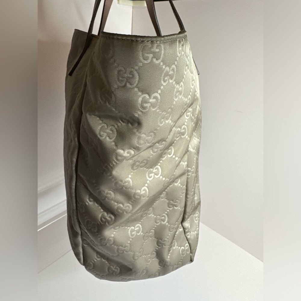 #125 Gucci GG Monogram Satchel Tote Bag - Nylon w/ Leather Accents - Picture 7 of 17
